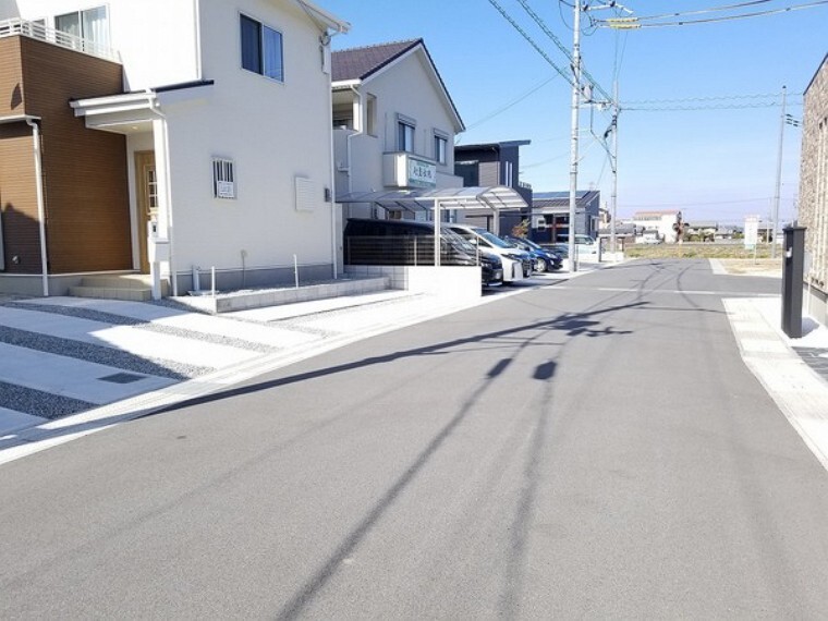 現況写真 前道は6m以上ありゆったりとした区画が広がる街並みです!