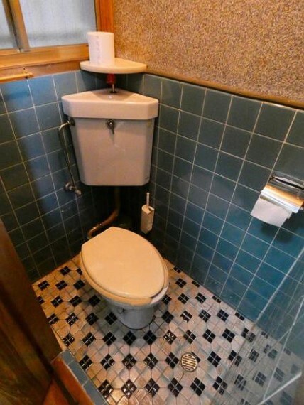 トイレ スッキリ換気できる窓付きトイレ