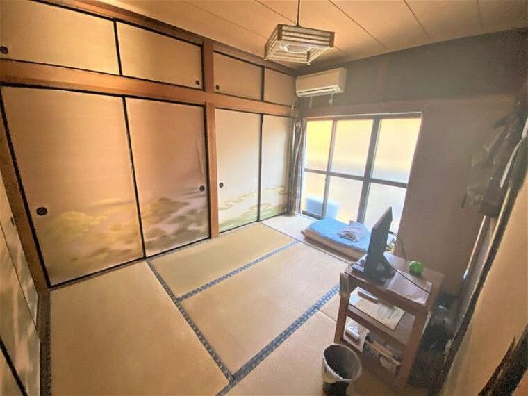 しっとりと落ち着いた雰囲気の和室は、日々の疲れを癒すのにピッタリ。