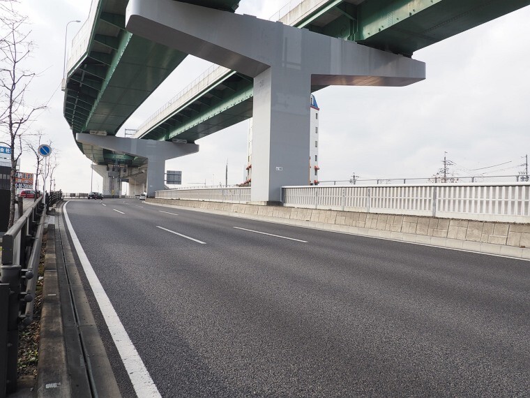 外観・現況 前面道路