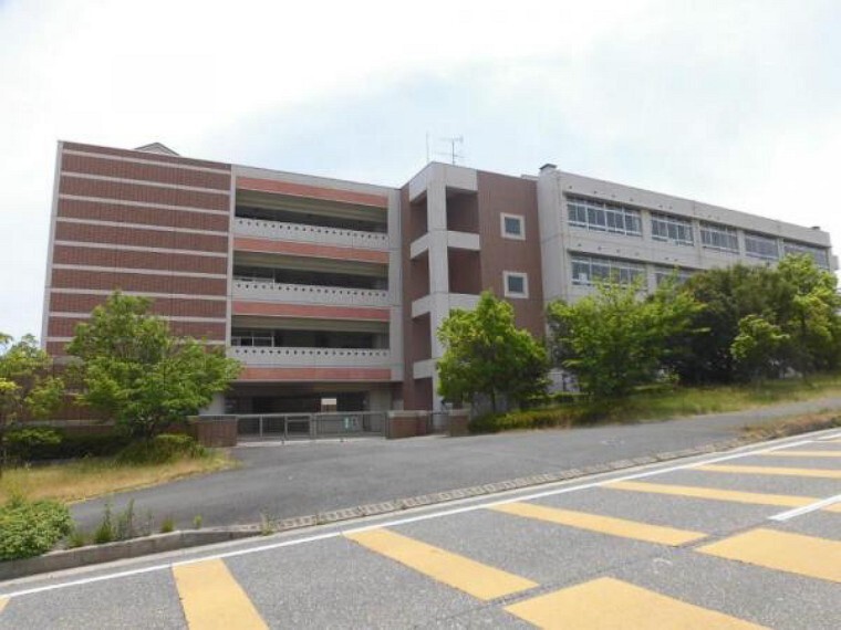 小学校 広島市立古田台小学校
