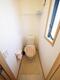 トイレ トイレは1階と2階にそれぞれあり、便利です。