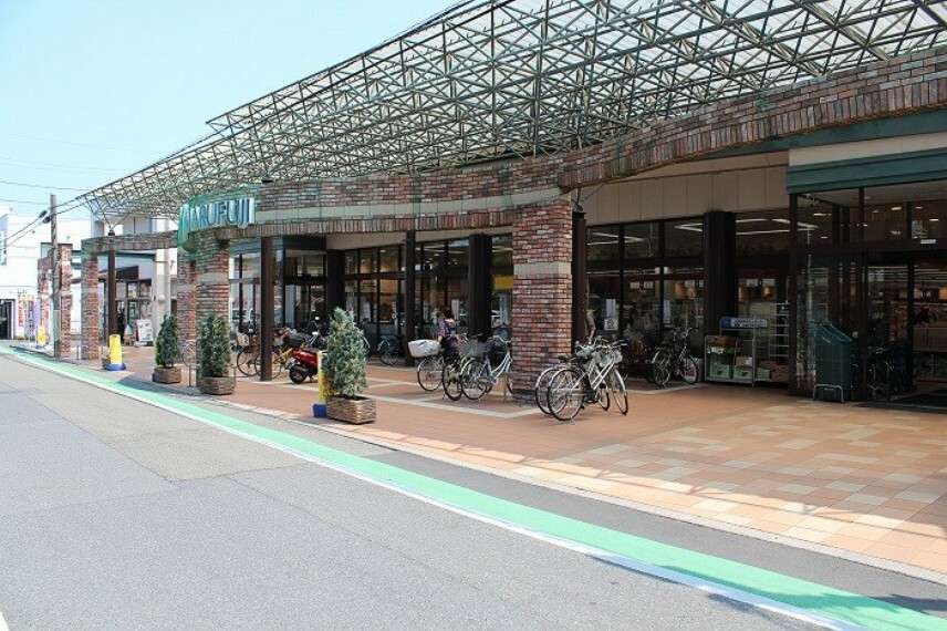スーパー マルフジ千ヶ瀬町店
