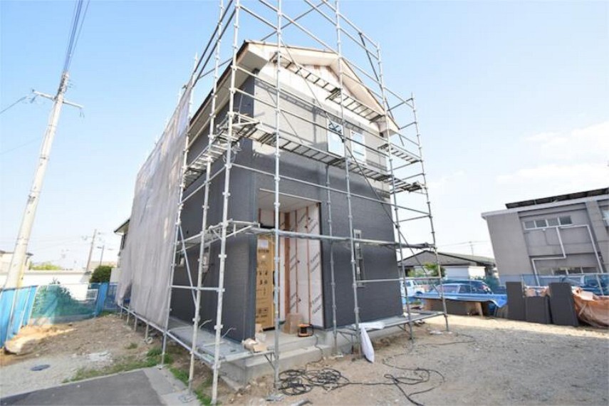 現況外観写真 住宅ローンやリフォーム等、何でもご相談下さい!!まずはお気軽にお問い合わせ下さいませ