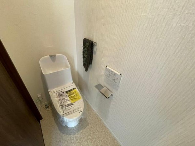トイレ トイレには窓があります