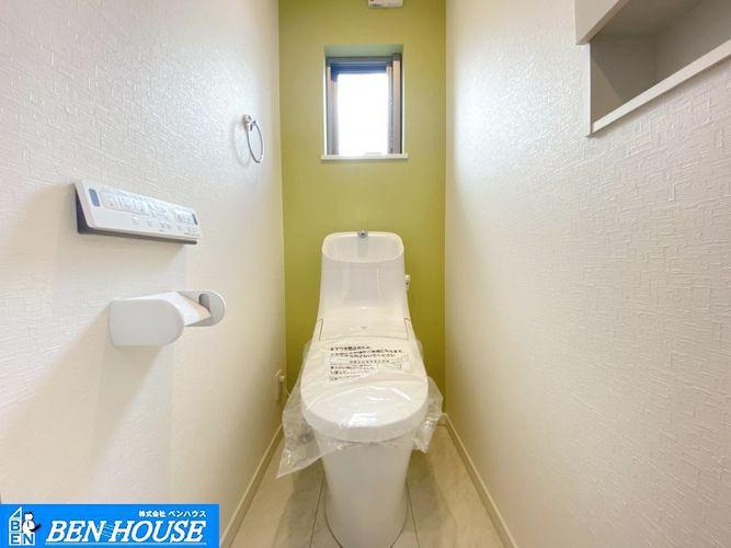 トイレ トイレ ・トイレは2か所にあるので朝の忙しい時間や来客時も安心です