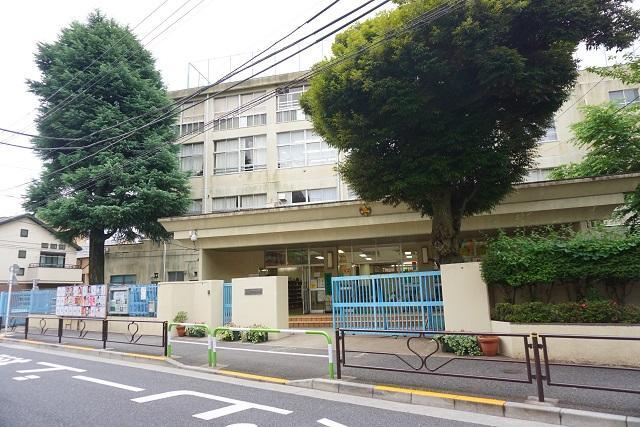 小学校 ●文京区立関口台町小学校