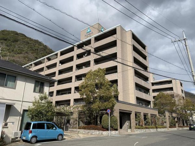 外観写真 【外観写真】こちらのマンションは7階建てです。一番館と二番館、2棟マンションがあり、弊社所有のお部屋は一番館の2階のお部屋です。