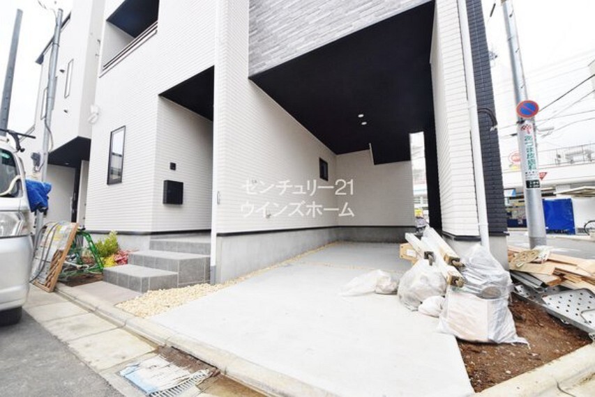 駐車場 敷地内にはもちろんカースペースもご用意されています!