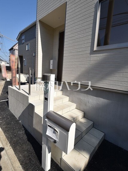 玄関 2号棟 玄関 【調布市西つつじケ丘4丁目】