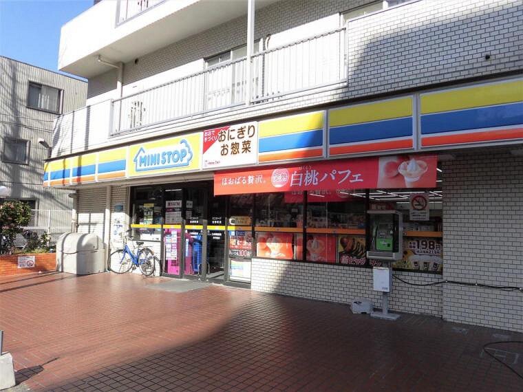 コンビニ
