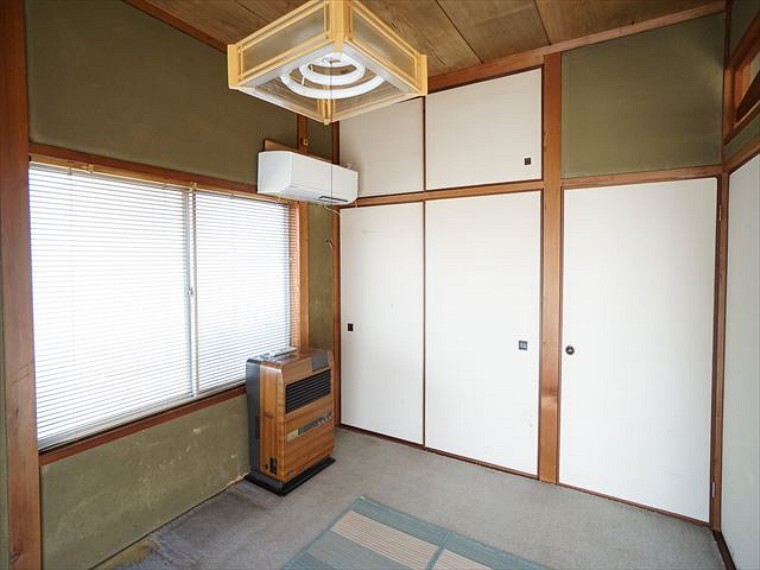 和室 6畳和室 押し入れ収納あり。
