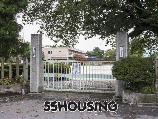 小学校 北本市立石戸小学校 徒歩14分。