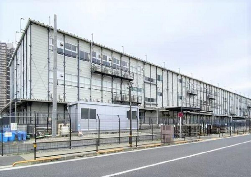 中学校 足立区立千寿青葉中学校:通学に便利な徒歩10分(740m)