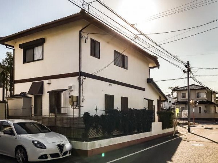 外観写真 【リフォーム中】北東側からの外観写真です。これから外壁塗装を致します。