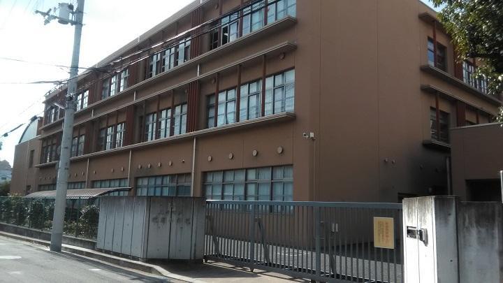小学校 尼崎市立杭瀬小学校まで650m