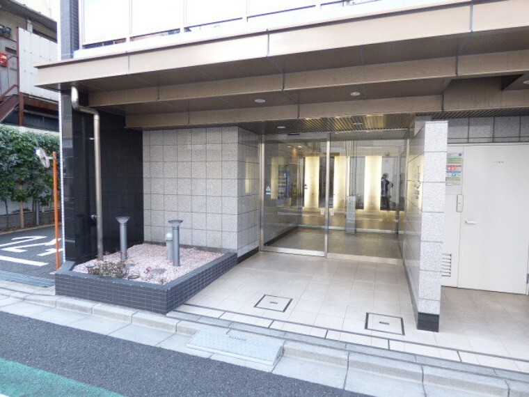 エントランスホール エントランス (2021年3月)