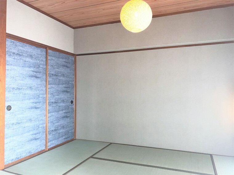 和室 お部屋が一体になる便利なタタミコーナー!ちょっと横になったり、ごろ寝したりできるスペースです