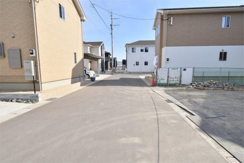 現況写真 閑静な住宅地でのびのび子育て