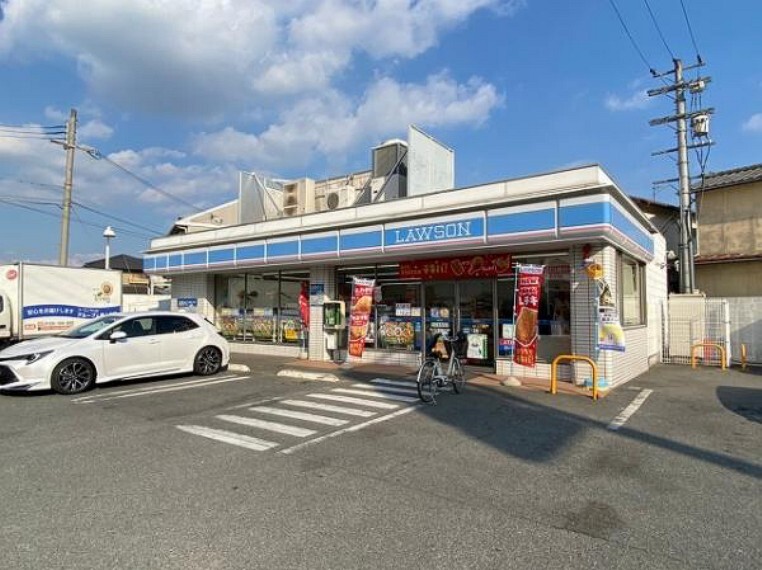 コンビニ ローソン 姫路御立中店