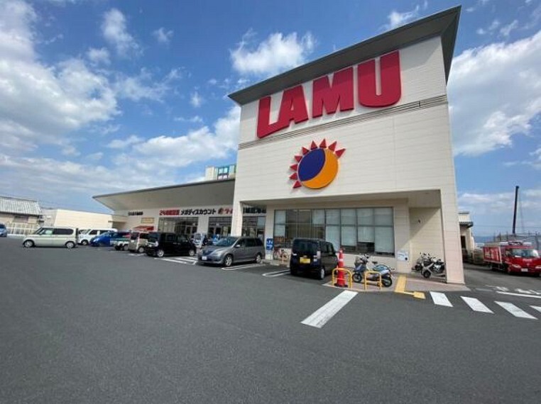 スーパー ラ・ムー葛城忍海店