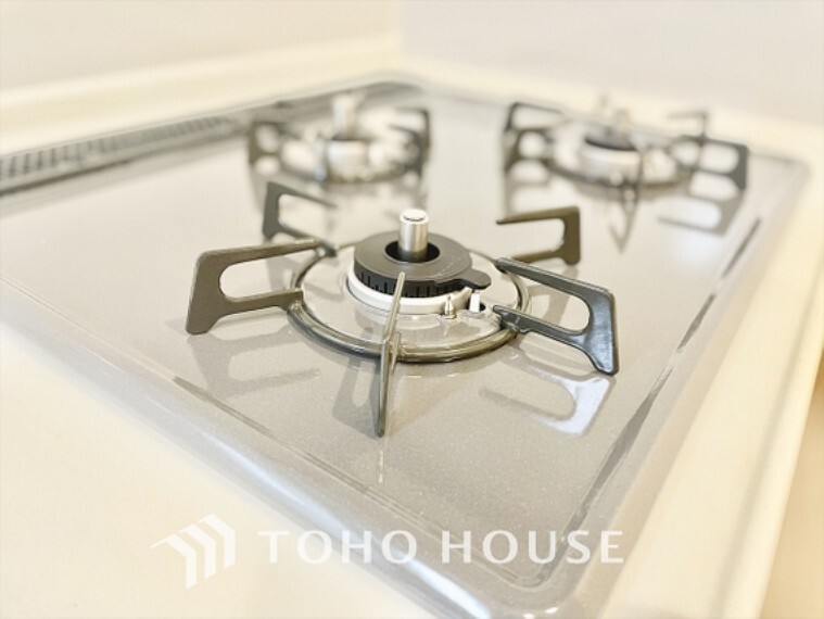 キッチン キッチン換気扇は最新モデルを採用、手入れも簡単にずっと清潔な我が家で。