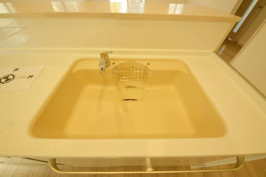 キッチン 浄水器機能付きシンク