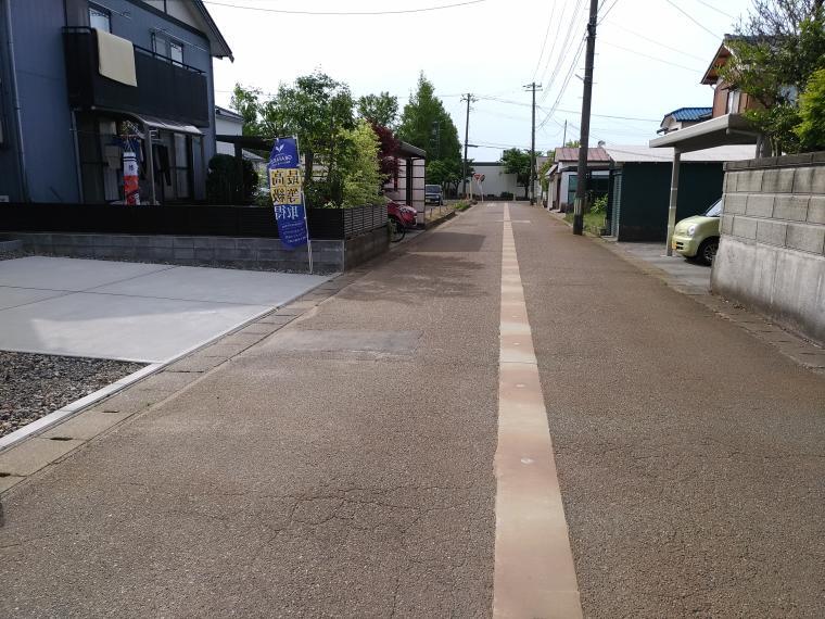 現況写真 前面道路6M