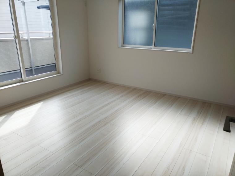 洋室 洋室8帖