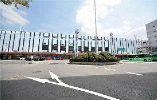 現地から1590m（最長）　JR宇都宮線「小山」駅　新幹線も利用できるターミナル駅です。