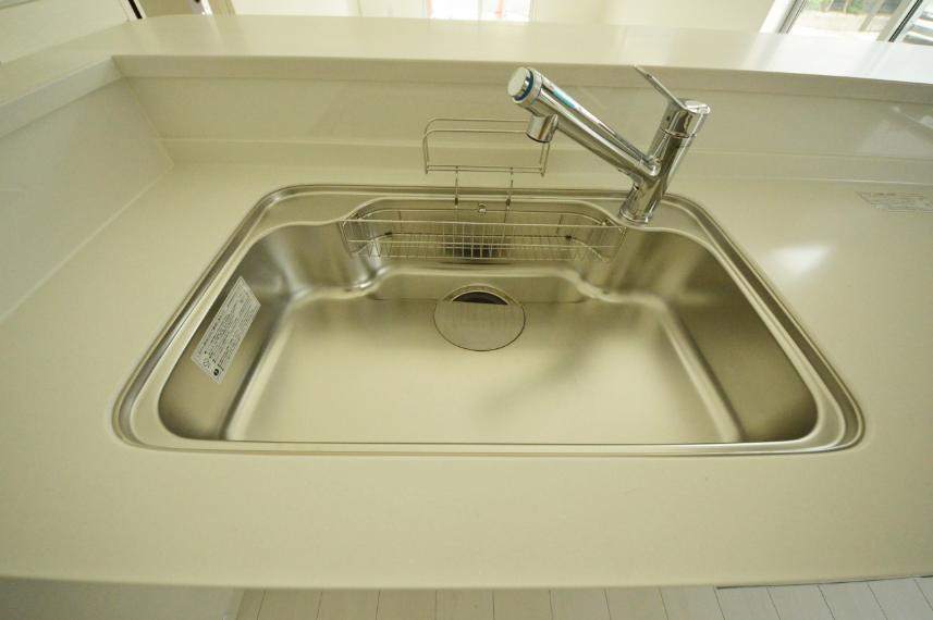 キッチン 浄水器機能付きシンク