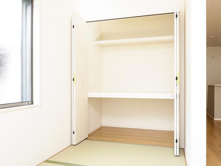 同仕様写真(内観) \同仕様写真/お布団も収納できる広々とした押入れは、季節のものもたくさん収納しておける便利なスペースです!
