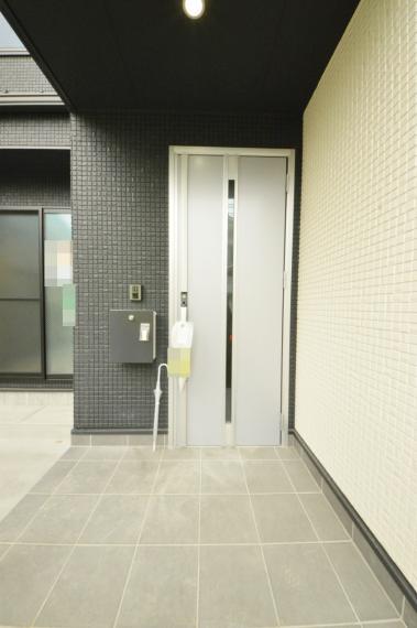 現況外観写真 玄関ポーチ