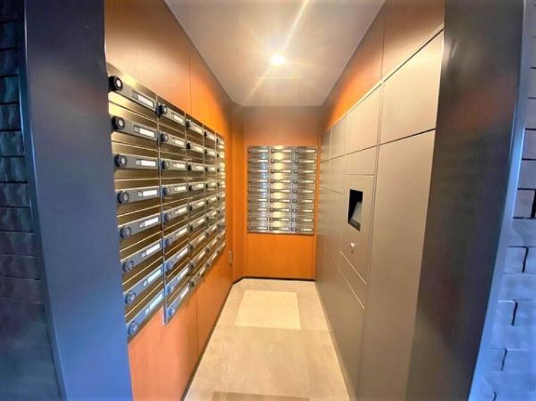 宅配ボックスありお荷物の受け取りもスムーズ