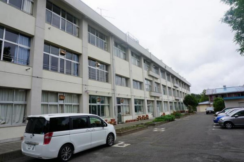 中学校 八木山中学校まで600m(徒歩9分)