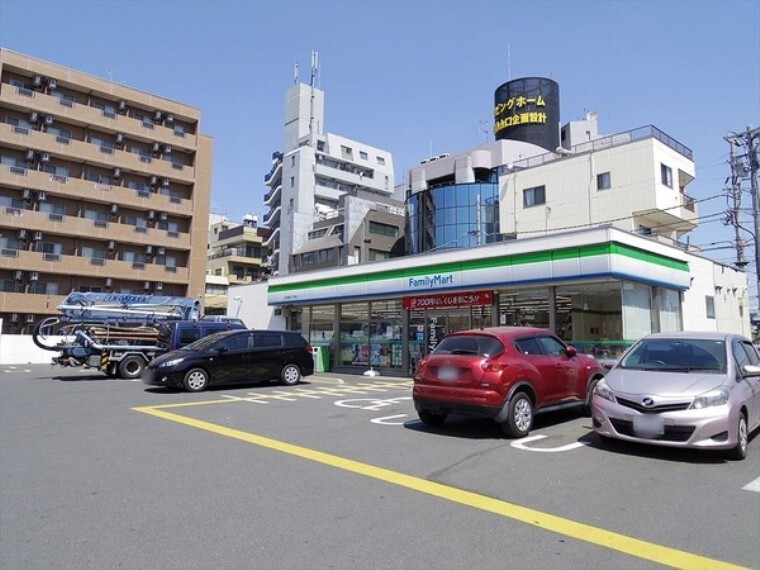 コンビニ ファミリーマート所沢緑町二丁目店