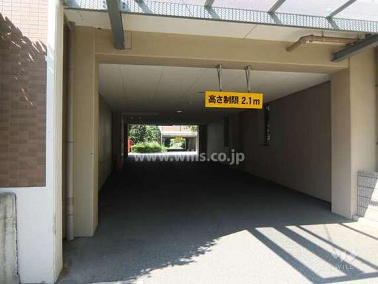 現況写真 駐車場出入り口
