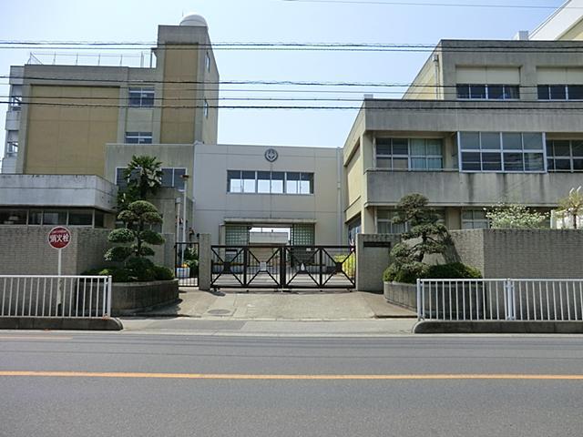 小学校 川口市立戸塚東小学校学区 近いので通学楽々でパパとママも安心です