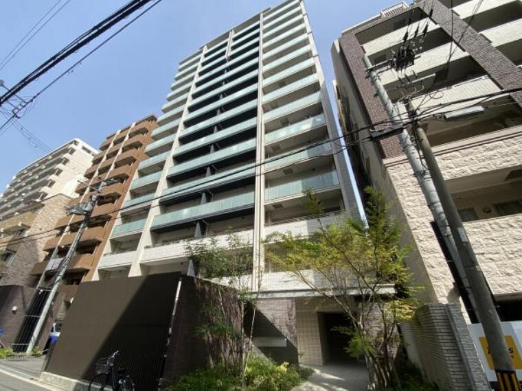 外観写真 大阪エトロ谷町線、堺筋線「南森町」駅徒歩1分の駅前レジデンス。