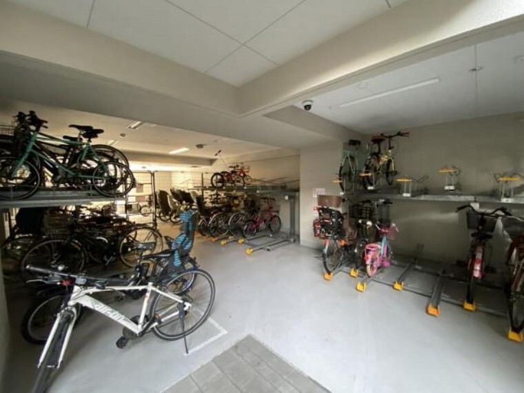 駐輪場 駐輪場