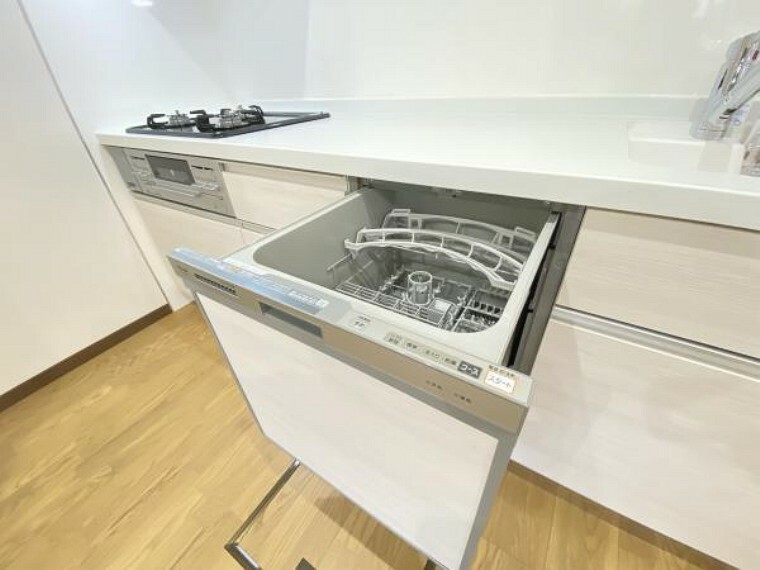 キッチン 【キッチン】新設したキッチンには食洗機が設置されています。忙しい時や手荒れが心配な時に大活躍ですね。