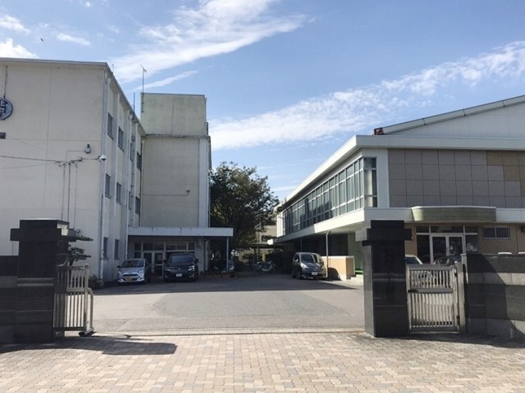 中学校 北里中学校 徒歩14分