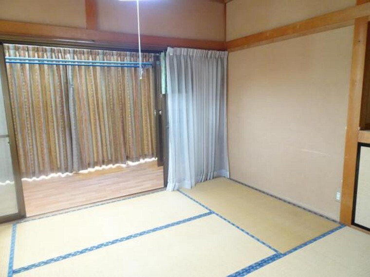 【リフォーム中】南東側和室。こちらは洋室に変更致します。床はフローリング張、壁・天井クロス貼り替えます。