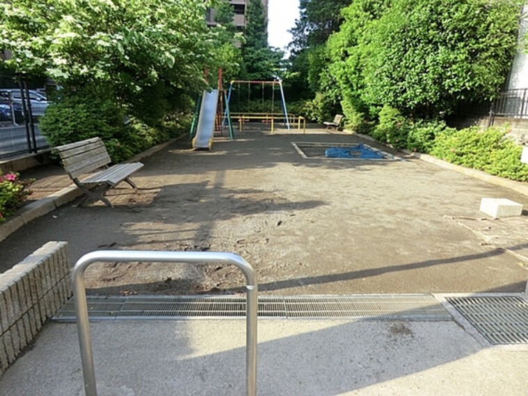 公園 小平市天神町 第六公園 徒歩4分(約241m)