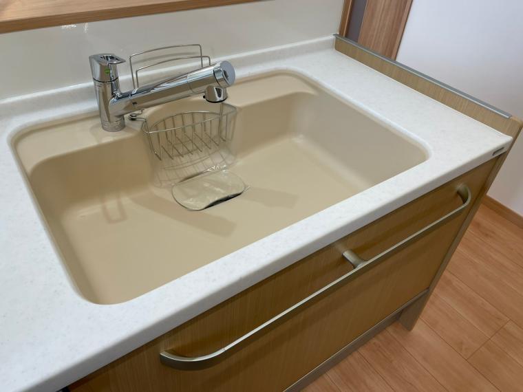 キッチン 浄水器付きです。