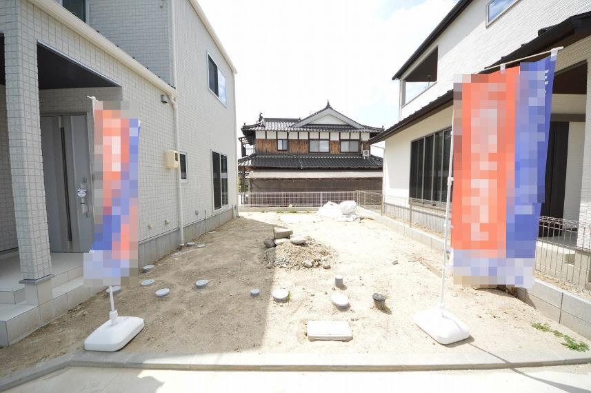 現況外観写真 カースペース2台駐車可能