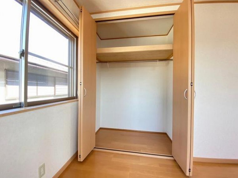 収納 各部屋広々収納有り