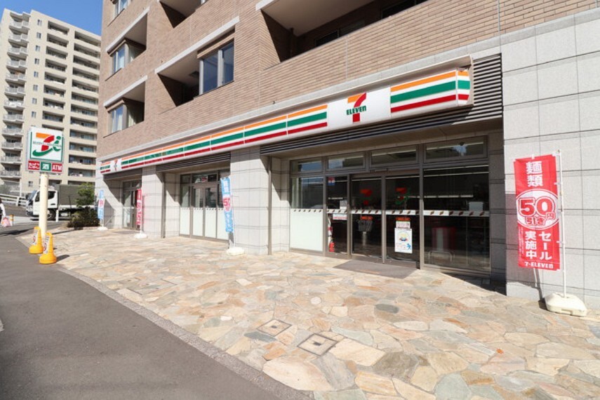 コンビニ セブンイレブン川崎新百合ヶ丘東店