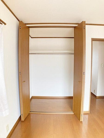 収納 各お部屋に収納がついております