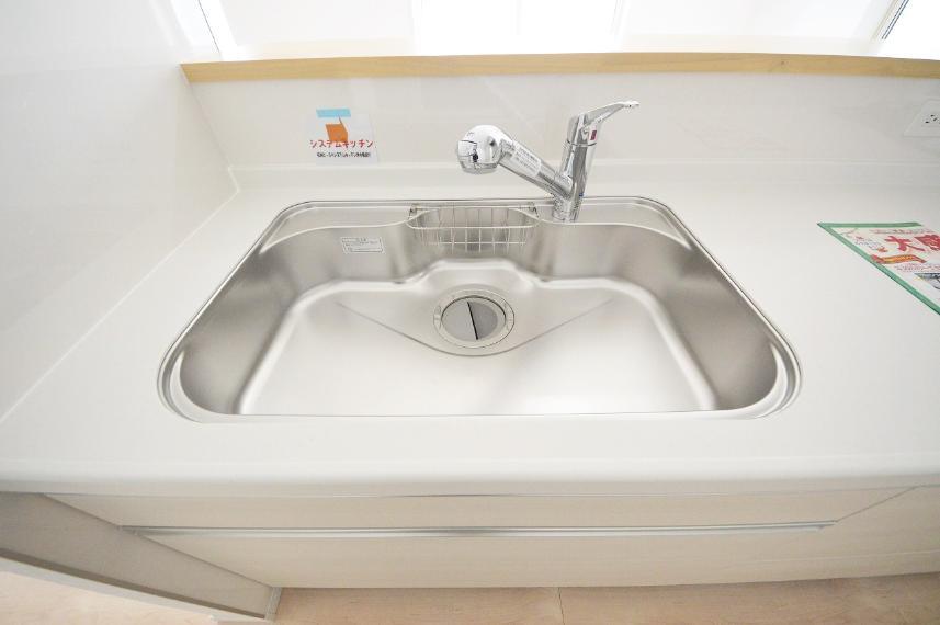 キッチン 浄水器機能付きシンク